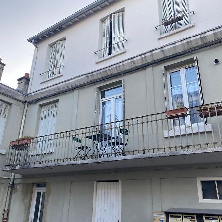 Appartement Luxueux Renove Avec Balcon & Garage Troyes Exterior foto